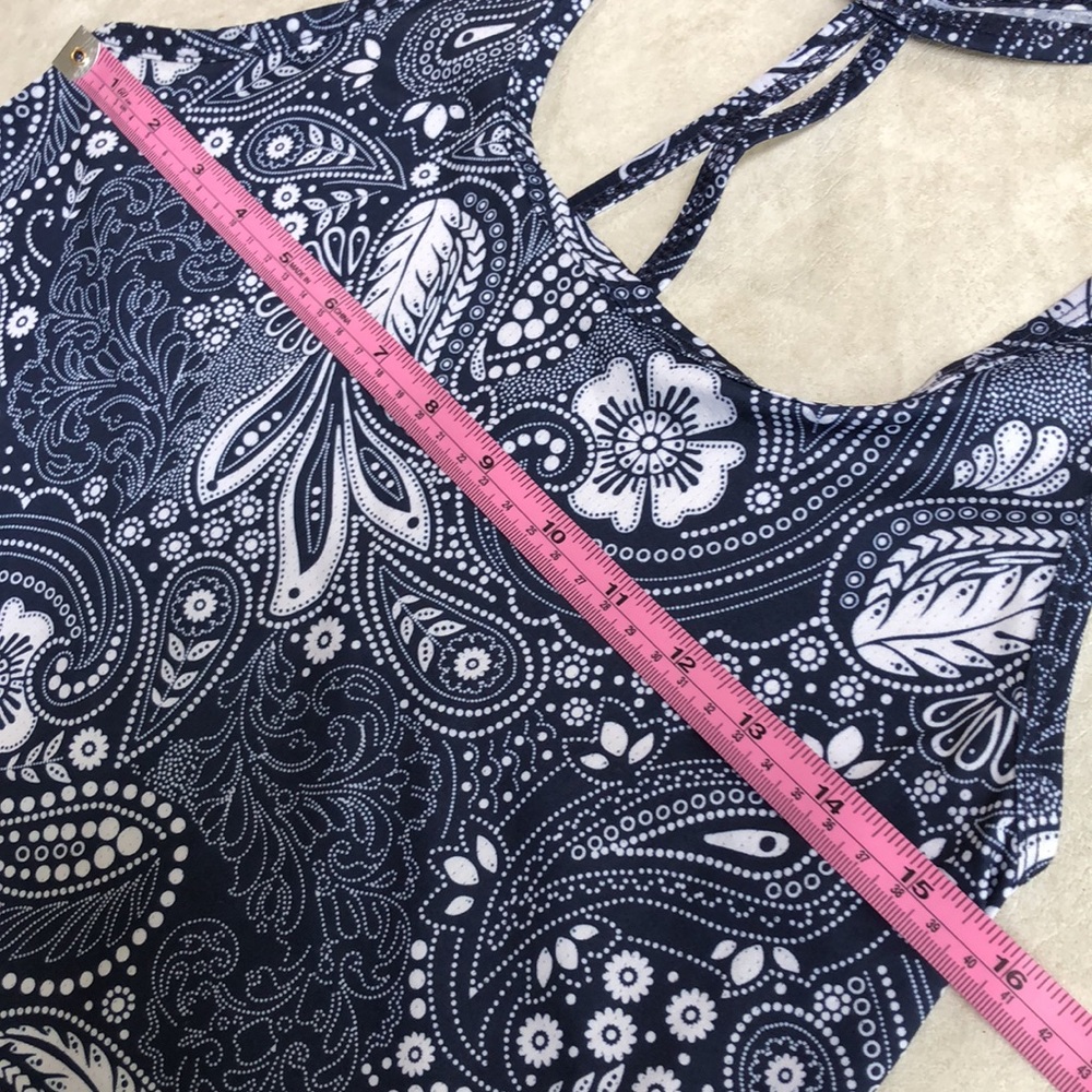 Old Navy Go-Dry Active Paisley Navy Blue with White Print Tank Size S/P - Picture 4 of 6